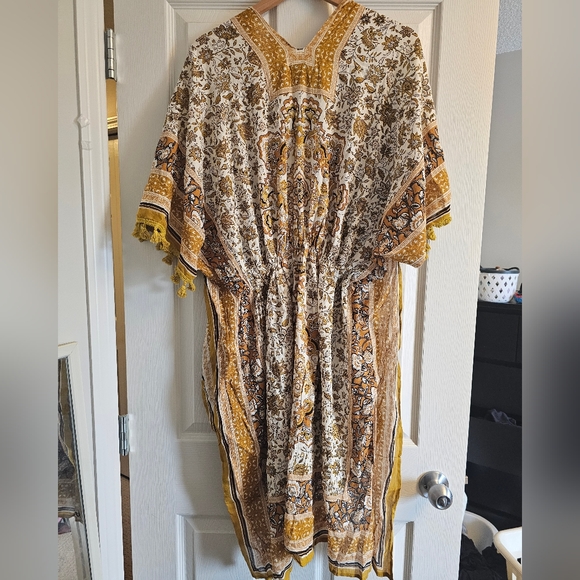 Vince Camuto Paisley Crinkle Top O/S - Picture 3 of 8